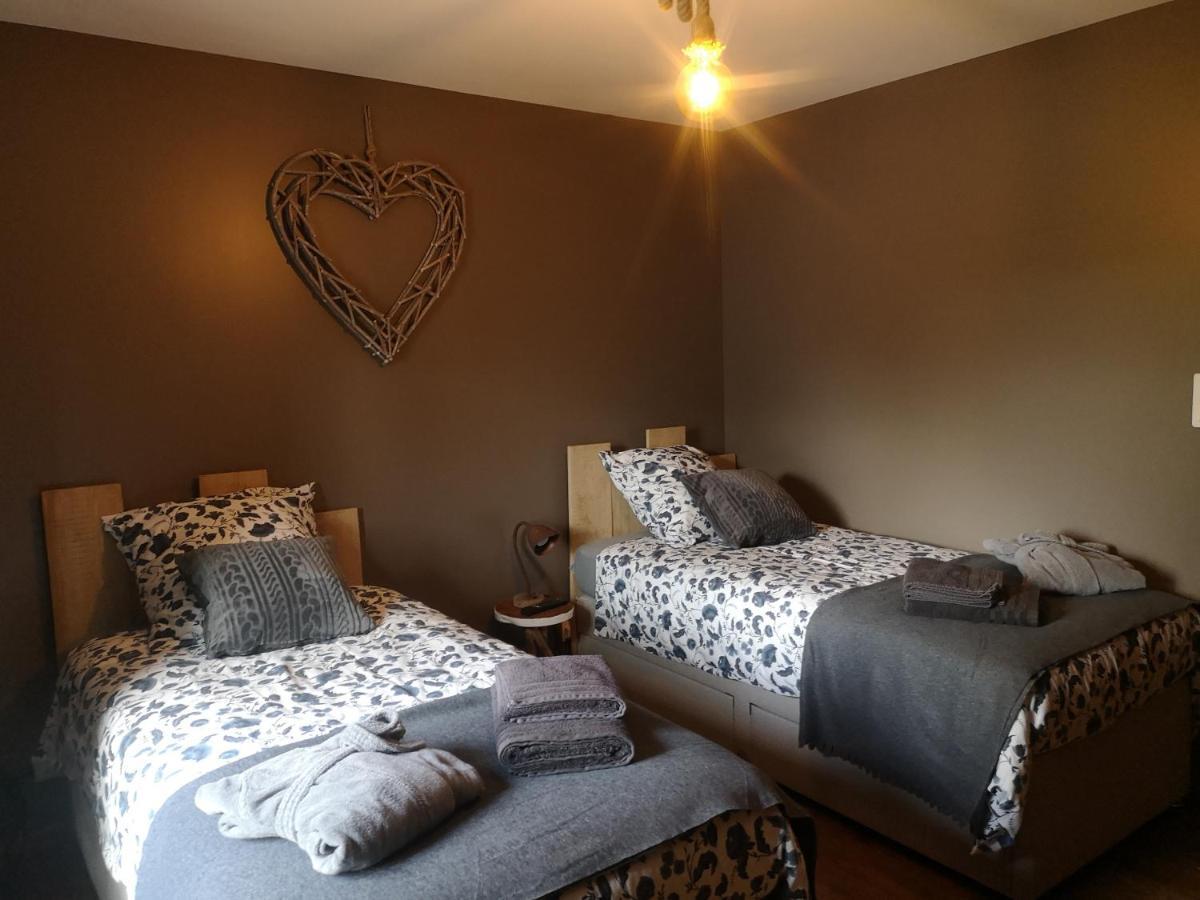 Gîte La Grange de La Trigalle avec spa professionnel privatif Valognes Esterno foto